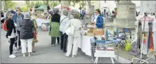  ??  ?? Marché de la Cousette place de la République