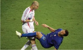  ??  ?? Zinedine Zidane butts Italian defender Marco Materazzi during the 2006 World Cup final.