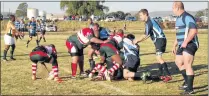  ?? Picture: MAXWELL LEVINE ?? POSSESSION: Old Collegians’ scrumhalf Voghan Tromp ready to pass in the brutal encounter between OC and Cambridge