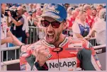  ??  ?? Festa rossa Andrea Dovizioso, 32, 10 vittorie in MotoGP