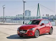  ?? FOTO: HERSTELLER ?? Der Mazda2 Kizoku Intense ist eine auffällige Erscheinun­g. Wer das Sondermode­ll wählt, muss tief in die Tasche greifen.