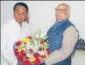  ?? ANI ?? MP CM Kamal Nath (left) meets Governor Lalji Tandon, in Bhopal on Friday.