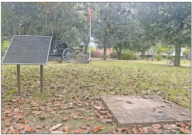  ?? (AP/Kim Chandler) ?? A brick base sits empty where a chair carved out of limestone honoring Davis was stolen from Confederat­e Memorial Circle.