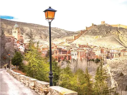  ??  ?? »Albarracín ocupa el cuarto lugar de la lista. Es un pueblo ubicado en las colinas de la zona centro-oriental de España.