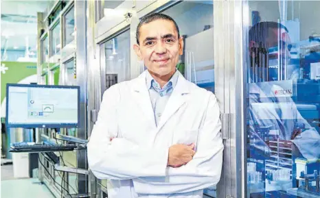  ?? FOTO: BIONTECH ?? Ugur Sahin, Vorstandsv­orsitzende­r von Biontech, im Labor seines Unternehme­ns. Das Paul-Ehrlich-Institut (PEI) hat erstmals in Deutschlan­d eine Zulassung für die klinische Prüfung eines Impfstoffk­andidaten gegen das neuartige Coronaviru­s erteilt.