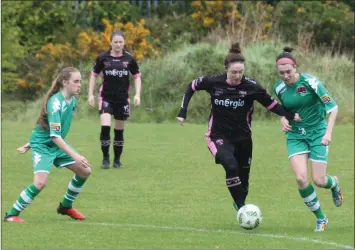  ??  ?? Jess Gleeson on the ball for Wexford during Saturday’s loss to Cork City in Bishopstow­n.