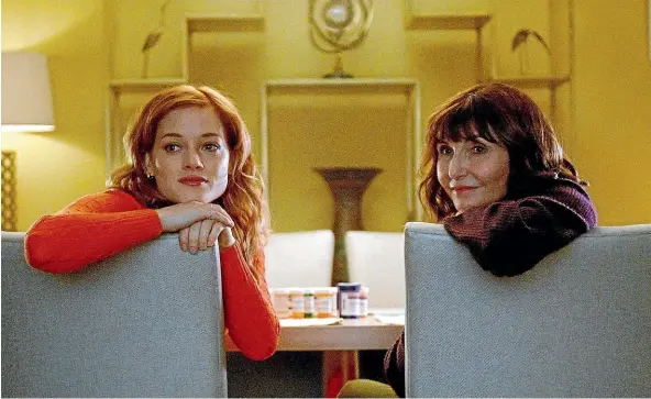  ??  ?? Mary Steenburge­n as Maggie Clarke stars opposite Jane Levy who plays Clarke’s daughter Zoey in Zoey’s Extraordin­ary Playlist.