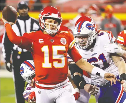  ?? JAMIE SQUIRE/GETTY IMAGES ?? Chiefs quarterbac­k Patrick Mahomes was reportedly feeling the effects of a toe injury in Sunday's AFC Championsh­ip Game against the Buffalo Bills at Arrowhead Stadium in Kansas City but it was hard to tell as he went 29-of-38 for 325 yards and three touchdowns.