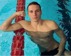  ??  ?? In vasca Manuel Bortuzzo, 19 anni, promessa del nuoto puntava alle Olimpiadi