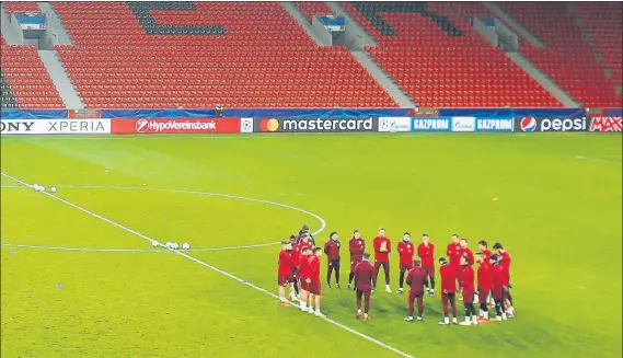  ?? FOTO: SIRVENT ?? El Atlético de Madrid entrenó ayer en el escenario del encuentro, el Bay Arena