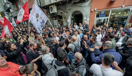  ??  ?? Il nomeLa scuola è intitolata ad Adolfo Pansini, studente vomerese ucciso dai tedeschi il 30 settembre del 1943, durante le Quattro Giornate a soli 20 anni, insieme ad altri giovani compagni