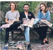  ?? FOTO: LETZTE WERBUNG ?? Ein Teil des Teams von Letzte Werbung (v.l.): Francis Murphy, Initiator Sebastian Sielmann und Katharina Wallmann.