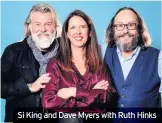  ??  ?? Si King and Dave Myers with Ruth Hinks