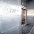  ?? FOTO: SINA SCHULDT/DPA ?? Eingang der Bank Greensill: Die Bafin hat für das Institut einen Insolvenza­ntrag gestellt.