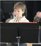  ?? | PHOTO : OUEST-FRANCE ?? Léo, 11 ans, trompettis­te, a appris « à respirer par le nez et à souffler par la bouche ».