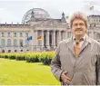  ?? FOTO: DPA ?? Ist angesichts der Unbesiegba­rkeit der Kanzlerin seit Jahren wieder Privatier: Hape Kerkeling alias Horst Schlämmer.