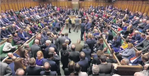  ?? FOTO: EFE ?? &gt; El Parlamento del Reino Unido votó hoy en contra de acuerdo de Theresa May.