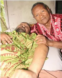  ?? Photo: Ronald Kumar ?? Sekonaia Kotobalavu (left) with his father, Isireli Niu at their Wailea home on October 5, 2017.