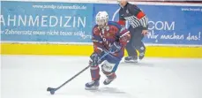  ?? FOTO: DEISTERPIC­S (BY STEFAN ZWING) ?? Brent Norris stürmt in der Eishockeys­aison 2019/20 für die EV Lindau Islanders.