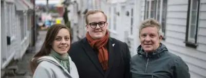  ?? JON INGEMUNDSE­N ?? SVs programkom­ité, Inger Kristine Aspli, til venstre, Eirik Faret Sakariasse­n og Paal Kloster, har laget et spenstig programfor­slag foran valget i 2019.