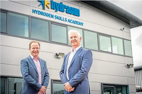  ?? ?? LEADING THE WAY: Hydrasun’s CEO Bob Drummond with CCO Craig Sangster at the firm’s Hydrogen Skills Academy.