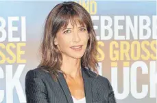  ?? FOTO: POP-EYE/GABSCH /IMAGO IMAGES ?? Unterstütz­t Verschwöru­ngsmythen: die französisc­he Schauspiel­erin Sophie Marceau.