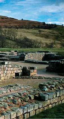  ?? JEFFREY BEAZLEY ?? The remains at Vindolanda (left) include a beautifull­y preserved 3rd-century bathhouse; several commanding officer’s residences and barrack buildings; a headquarte­rs building; evidence of 3rd and 4th-century village houses and workshops, latrines, and...