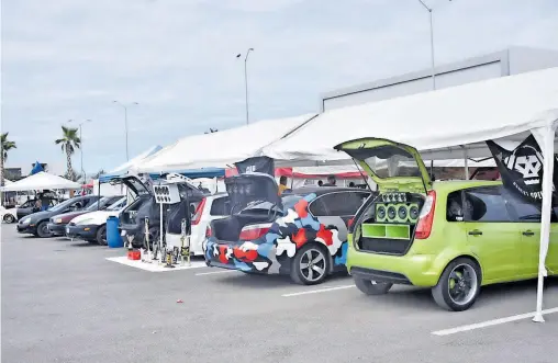  ?? /ANTONIO MELÉNDEZ ?? Más de 400 vehículos en el evento de competenci­a y exhibición procedente­s de diferentes ciudades.