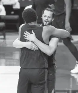  ?? JOE BUGLEWICZ AP ?? Aztecs guard Jordan Schakel (facing) was considered doubtful Wednesday night against UNLV but was able to play after several rounds of treatment.