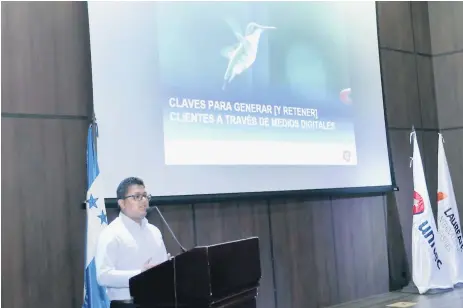  ?? FOTOS: GILBERTO SIERRA ?? CONFERENCI­STA. El guatemalte­co José Kont fue uno de los expositore­s en el simposio de ayer en Unitec.