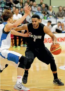  ?? ROSS GIBLIN/FAIRFAX NZ ?? High participat­ion rates in secondary school basketball could boast well for future Tall Blacks and Tall Ferns teams.