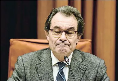  ?? ÀLEX GARCIA ?? Artur Mas ahir en un moment de la seva compareixe­nça a la comissió d’Afers Institucio­nals del Parlament