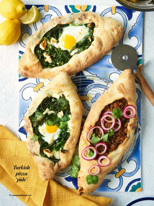  ??  ?? Turkish pizza ‘pide’