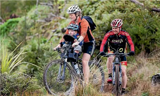  ?? PHOTO: WARWICK SMITH/FAIRFAX NZ ?? Extending mountainbi­ke trails will create an icon for Manawatu.