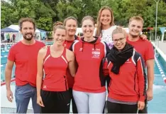  ?? Foto: Ricarda Reitenauer ?? Stefan Gölder, Ana Barnjak, Pia Baur, Johanna Zillner, Clemens Deichsel, Samantha Borkowski und Ricarda Reitenauer vertraten das Schwimmtea­m Neusäß bei den bayerische­n Mastermeis­terschafte­n.