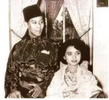 ??  ?? 阿都哈林擔任王儲時與­王儲妃峇希雅的恩愛照。