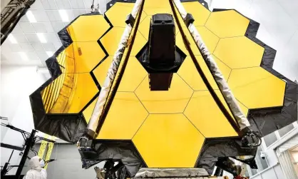  ?? ?? The James Webb space telescope in Houston before being launched into space. Photograph: Chris Gunn/Nasa/AFP/Getty Images