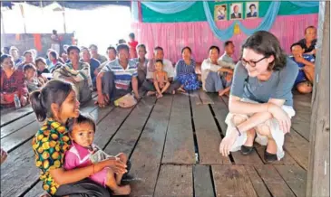  ?? UNICEF ?? Parliament­arians from Denmark, Norway and Sweden met with local residents last week.