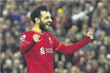  ?? ?? Sigue. Mohamed Salah renovó con el Liverpool y puso fin a las especulaci­ones de su traspaso.