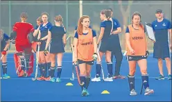  ?? SUBHANKAR CHAKRABORT­Y/HT PHOTO ?? French women’s hockey coach Gael Foulard Perso (extreme right) during team’s training session in ▪Lucknow on Wednesday.