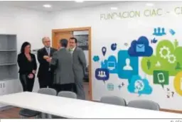  ?? EL DÍA ?? Duran en su visita a la Fundación CIAC en Córdoba.