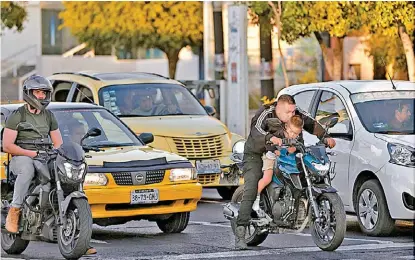  ?? FERNANDO CARRANZA ?? Aplicarán con mayor rigor el reglamento para motociclis­tas.