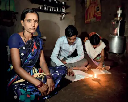  ?? MANDAR DEODHAR ?? VANMALA UGLE’S BROTHER-IN-LAW DISCONNECT­ED THE POWER SUPPLY TO HER HOUSE AFTER HER HUSBAND’S DEATH, FORCING HER TO LIVE IN DARKNESS WITH TWO TEENAGE CHILDREN THE LIGHT OF DEVOTION