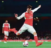  ?? Rex Features ?? Carl Jenkinson of Arsenal is expected to start against Bournemout­h in place of the injured Hector Bellerin.