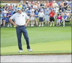  ?? JEFF SINER / CHARLOTTE OBSERVER ?? In pursuit of his first green jacket, Matt Kuchar says he “just wasn’t quite as sharp as I’d like” all week while finishing 2-over 290.