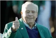  ?? CHARLIE RIEDEL — THE ASSOCIATED PRESS FILE ?? Arnold Palmer gives a thumbs up at the ceremonial first tee before the first round of the 2016 Masters in Augusta, Ga.