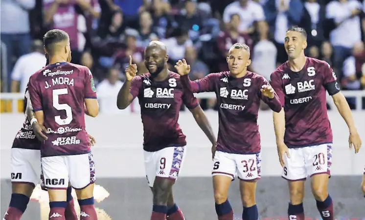  ?? JOHN DURÁN ?? El Deportivo Saprissa goleó 3-0 a Puntarenas FC por la jornada 1 del Torneo de Clausura. Los tibaseños presentaro­n variantes en su plantel titular.