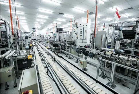  ?? HP INC ?? By adopting 4IR technologi­es in its manufactur­ing plants, HP has transforme­d its processes from being labour-intensive and reactive to highly digitised, automated and AI-driven