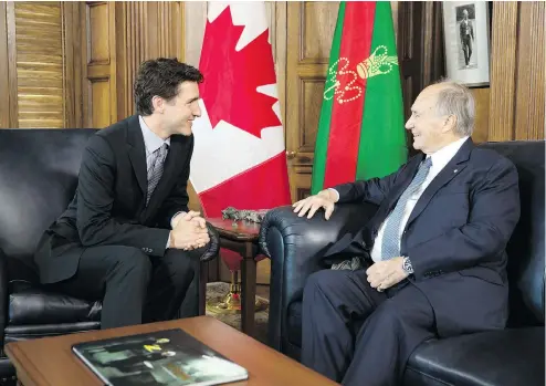  ??  ?? Prime Minister Justin Trudeau meets with the Aga Khan in the prime minister’s Centre Block office in Ottawa in May.