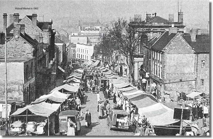  ?? ?? Walsall Market in 1962